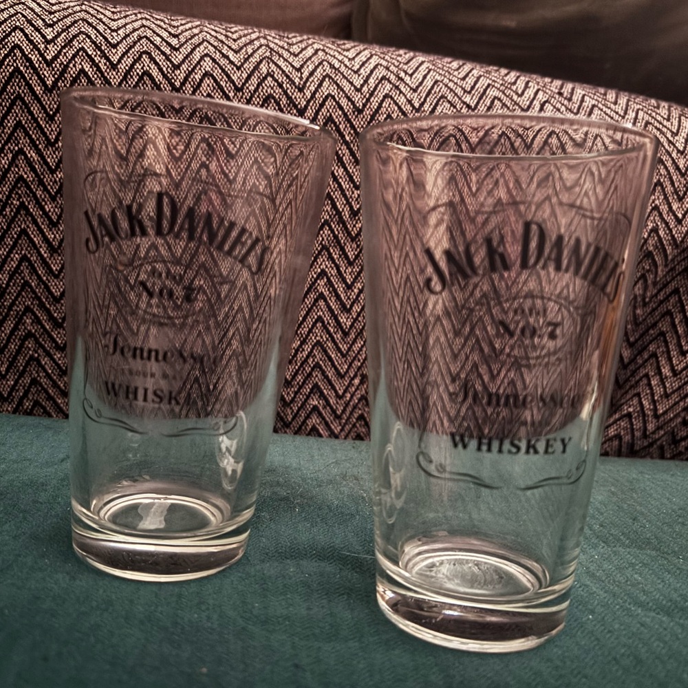 Set Of (2) Jack Daniels Old No. 7 Whiskey Tall Clear Collectors’ Pint Glasses